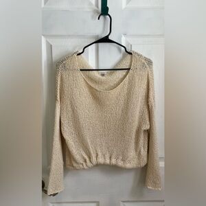 Elote Women’s Cream Knit Pullover Sweater in Good Condition. Size Medium. $7